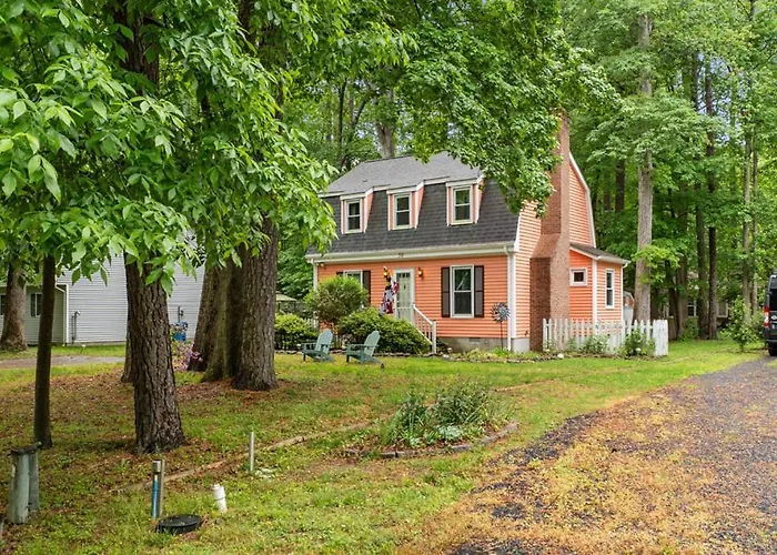 Pet-Friendly Ocean Pines Cottage Family-Friendly Retreat With Amenities