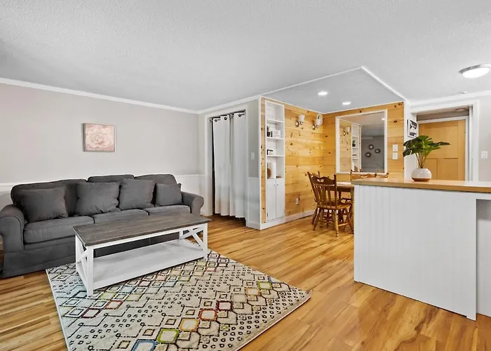 1-Bedroom Condo In Thornton