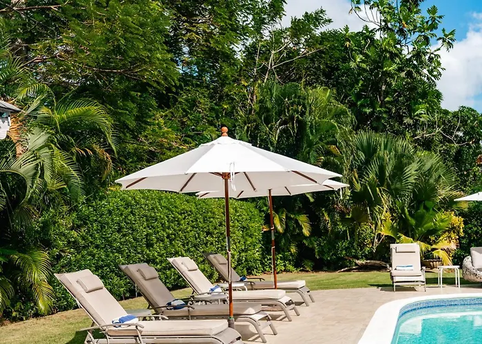 Royal Palms, St James