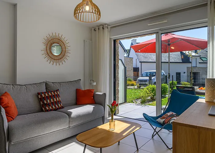 Apartment Les Villas Du Men Du-2 By Interhome