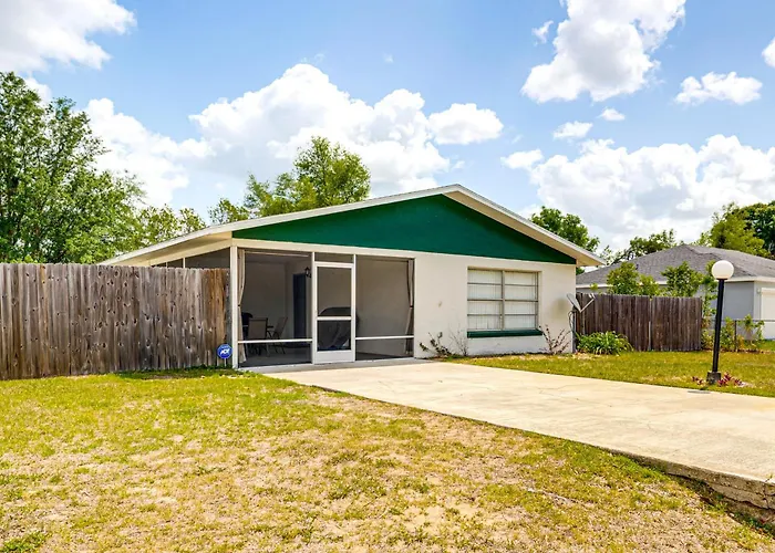 10 Mi To Dtwn Ocala: Dog-Friendly Home W/ Fire Pit
