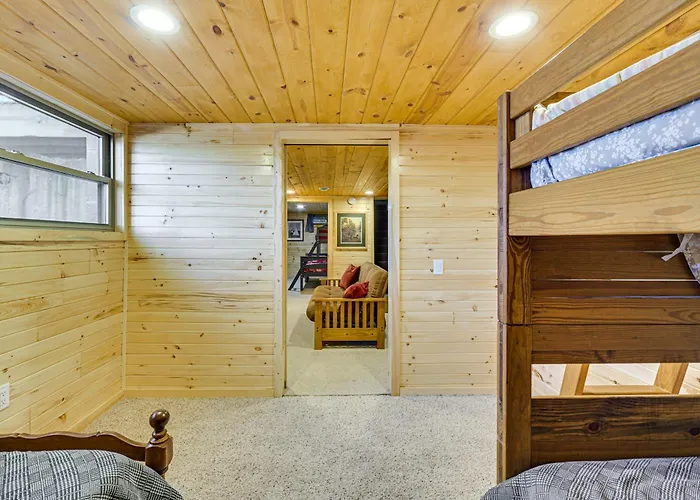 Beautiful Chetek Home W/ Prairie Lake Access!