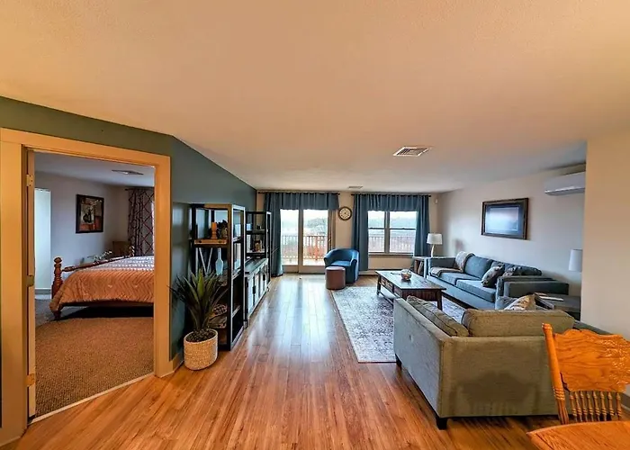 Acadia Luxury Penthouse Suite