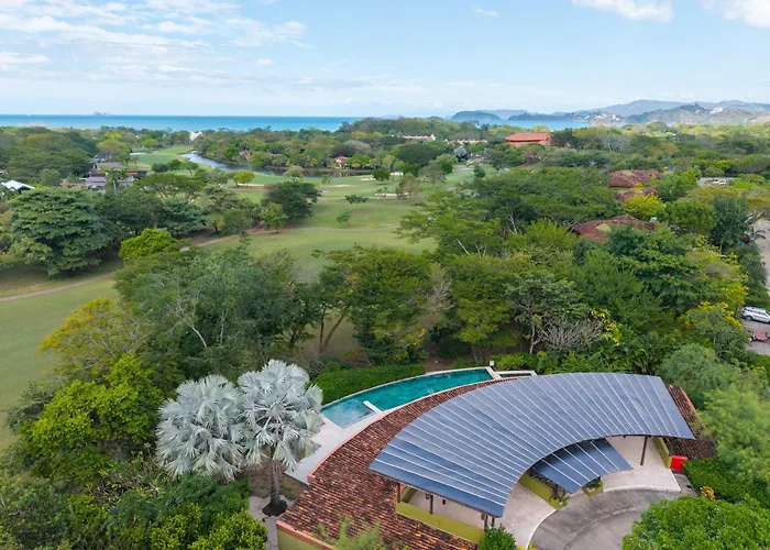Golf Course Villa, Beach Club & 11 Restaurants