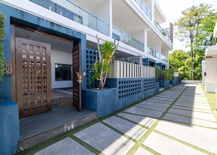 Phuket Moonlit Bay Seaview Resort & Spa