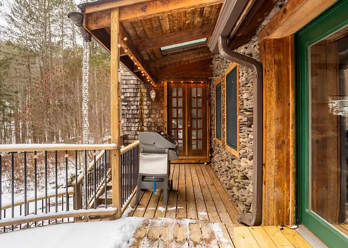 Stunning Catskills Cabin