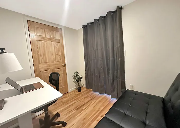 Central Downtown Stay