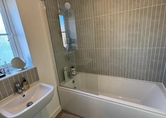 Charming Modern Home In Cheltenham