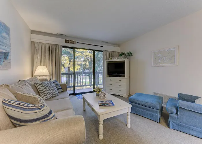 Gorgeous Grand Traverse Bay Beach Front The Shores - 5704
