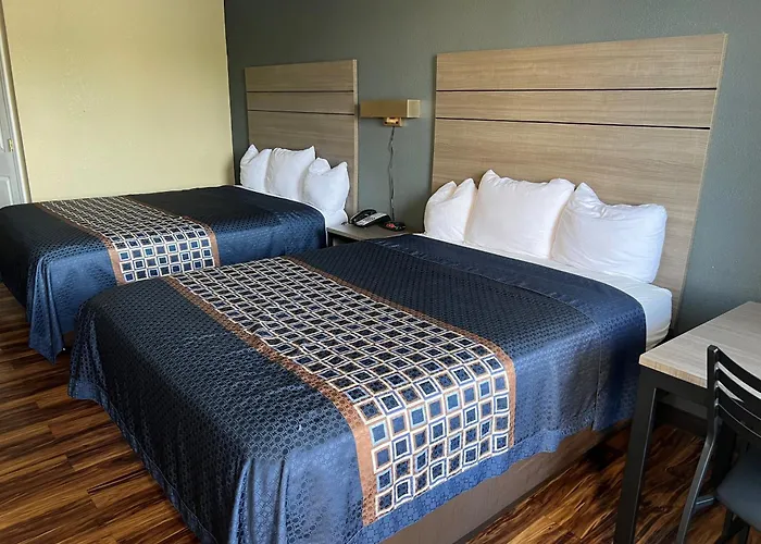 Super 8 By Wyndham Lumberton Nc