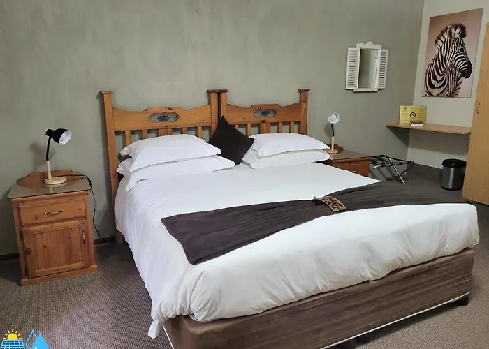 Riverbush Lodge Guesthouse