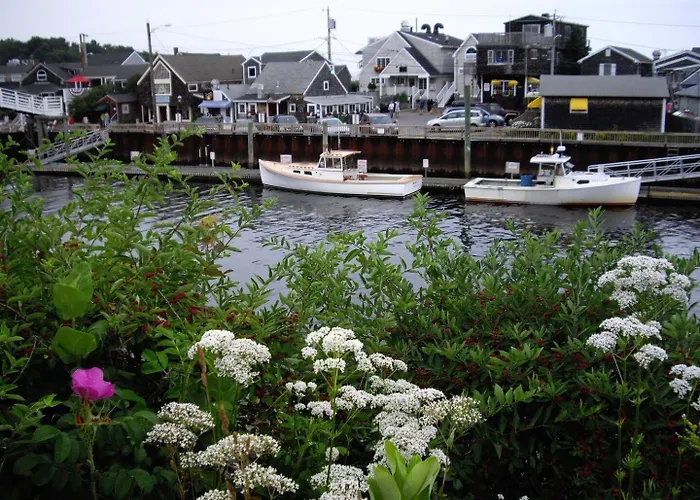 Perkins Cove Gem