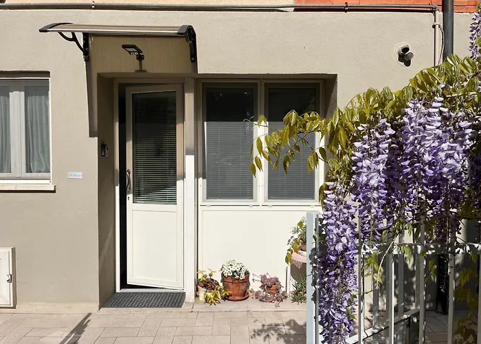 Il Glicine - Monolocale A Due Passi Dal Centro