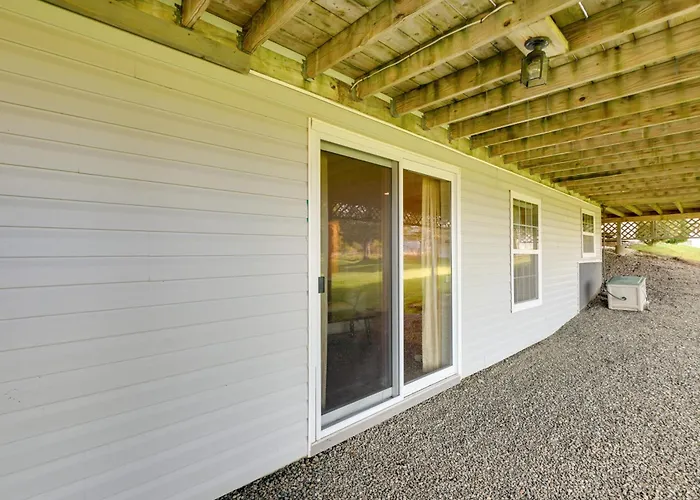 Maine Retreat W/ Ocean Views, Walk To Downtown!