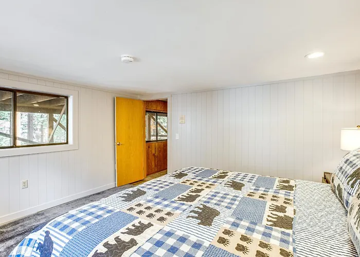 4 Mi To Slopes: Family-Friendly Stateline Home!