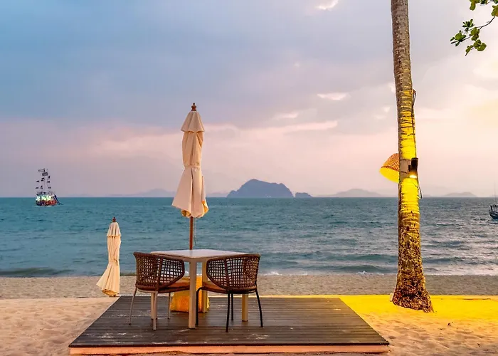 Phuket Moonlit Bay Seaview Resort & Spa