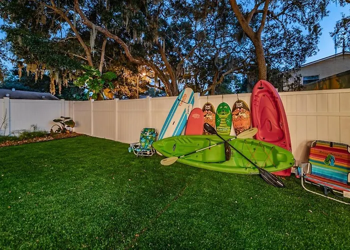 Experience Our Little Bit Of Paradise Near Beaches
