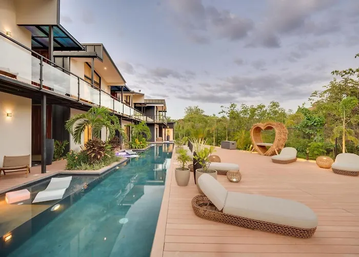 The Bungalows #3 - Boutique Hotel In Flamingo Beach - Ground Level Studio