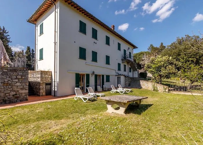 Agriturismo Villa Godenano - Pool & Suites