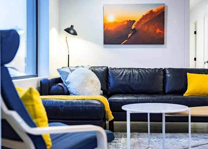 Separate Reality Retreat By Revelstoke Vacations