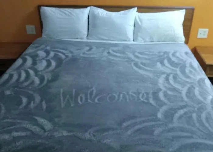 2 Double Beds Hotel Studio 129