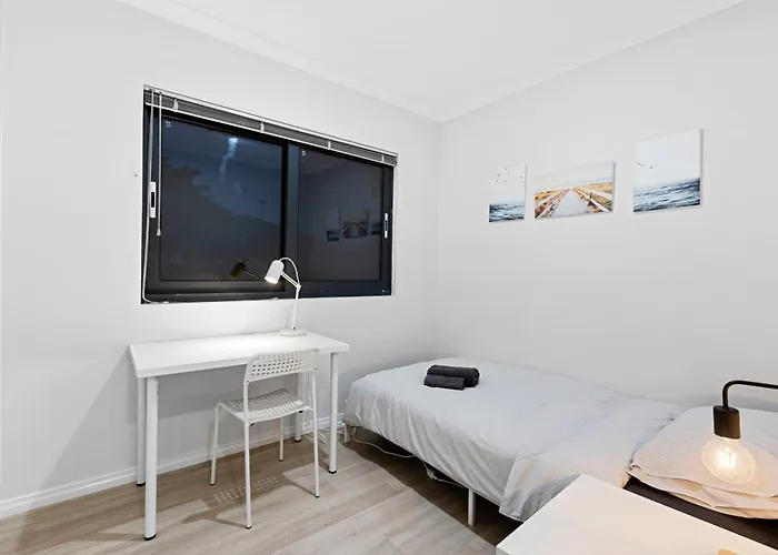 Modern Rooms For Professionals-Walk To Curtin University