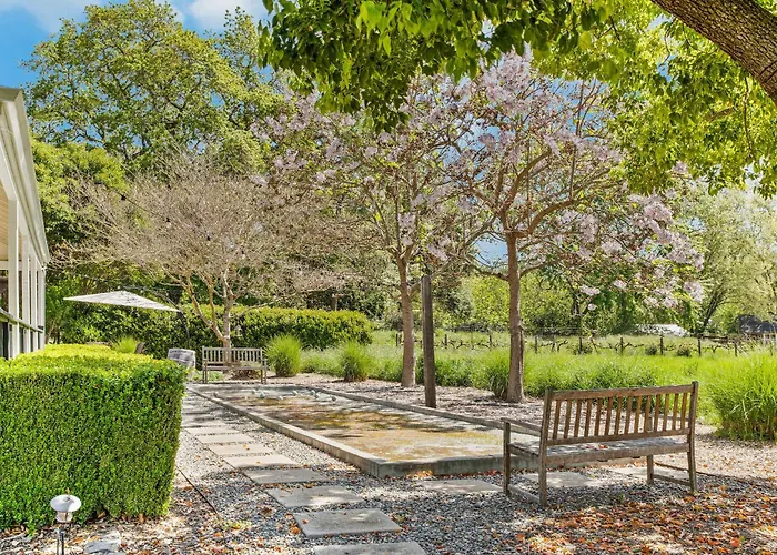 Charming 4Br Wine Country Getaway With Spa & Firepit