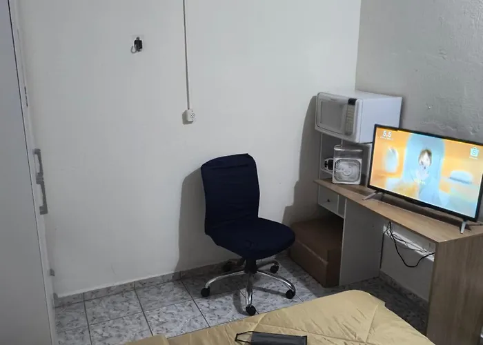 Quarto Individual Privado Mobiliado