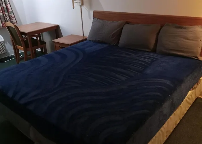 2 Double Beds Hotel Studio 126