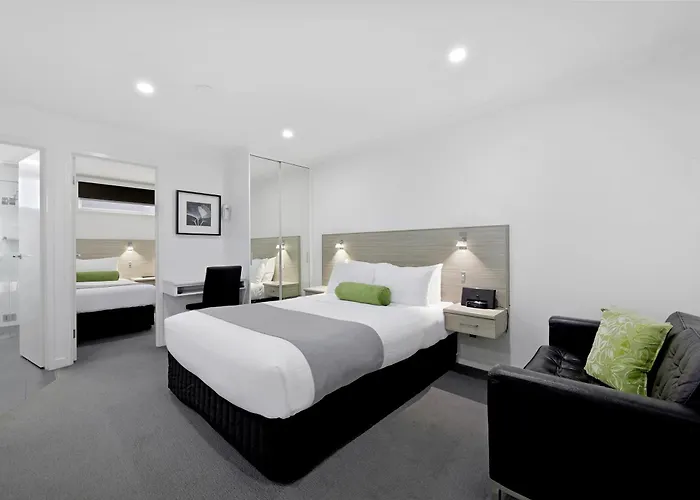 Hamilton Lonsdale Motel