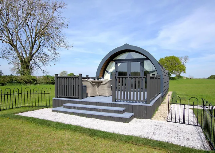 Hollins Farm - Dog Friendly, Self Catering Holiday Lodges