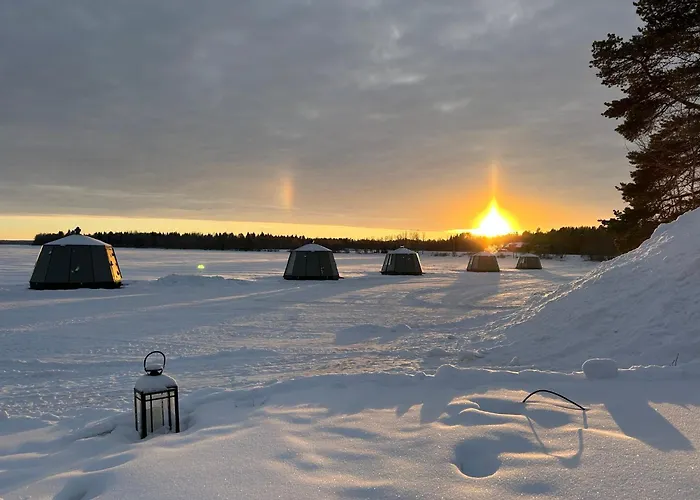 Vikajaervi Lake View Experience Igloos