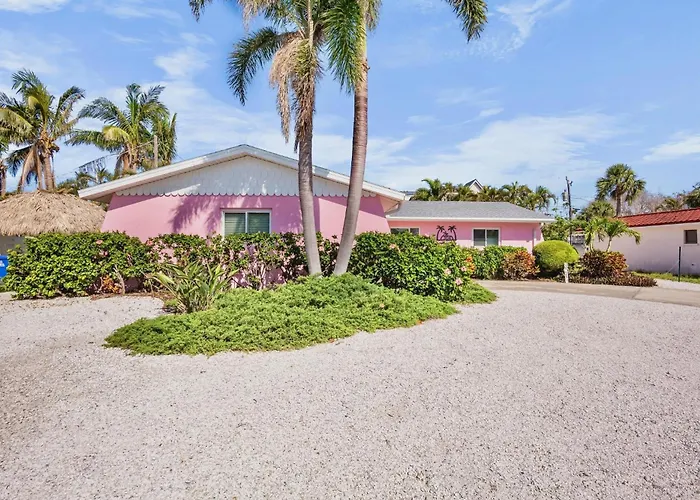 Pink Palm Bungalow
