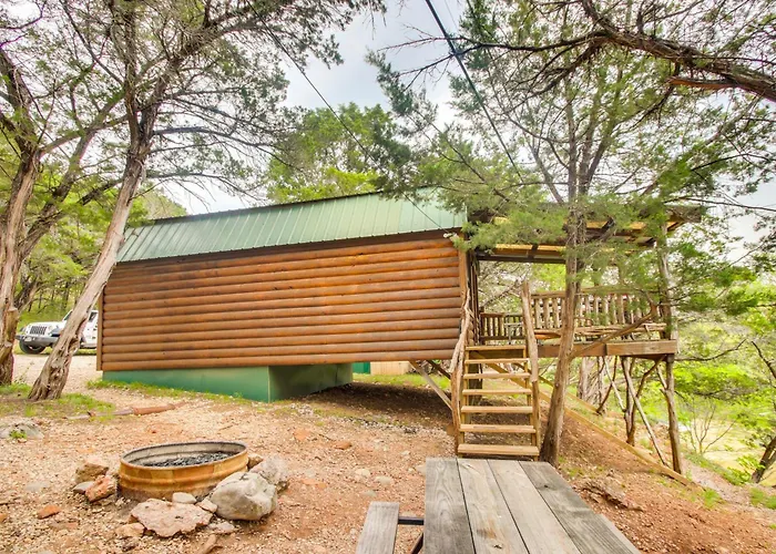 Cedar Falls Cabin 2: Family Getaway By Honey Creek