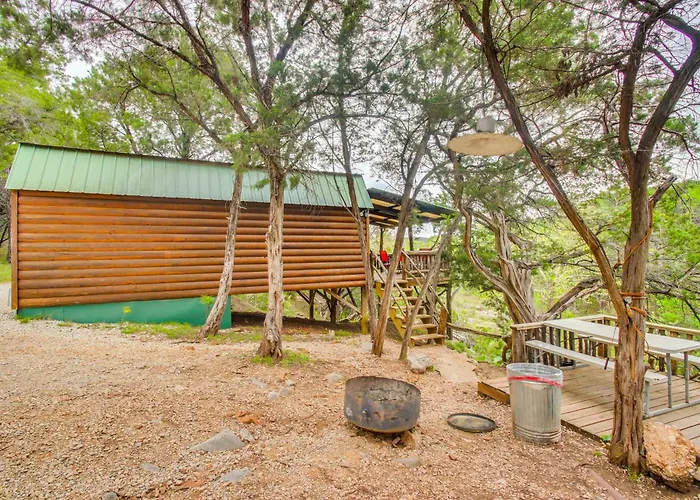 'Cedar Falls Cabin 3' Next To Turner Falls Park
