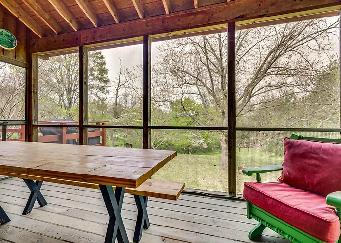 11 Mi To Massanutten: 'Shenandoah River Chalet'