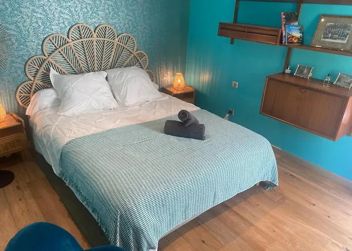 Atypical 5-Person House With Patio, Downtown, Air-Conditioning