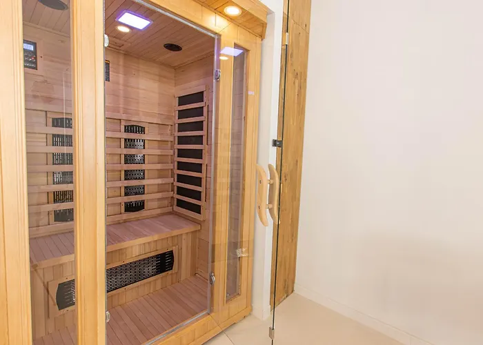 Sublime, Hyper-Centre D'Ajaccio, Avec Spa, Sauna, Vue Mer & Plage A 3Min