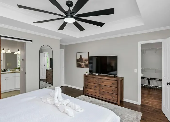 Winds Of Lexington Sleeps 8