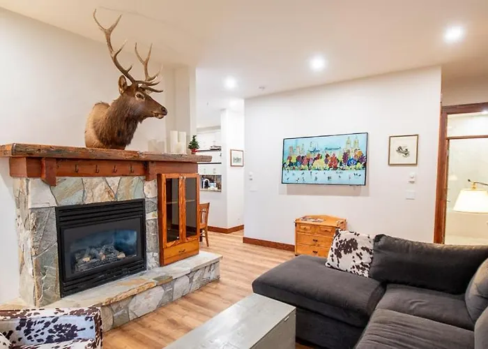 Snow Creek Lodge By Fernie Lodging Co