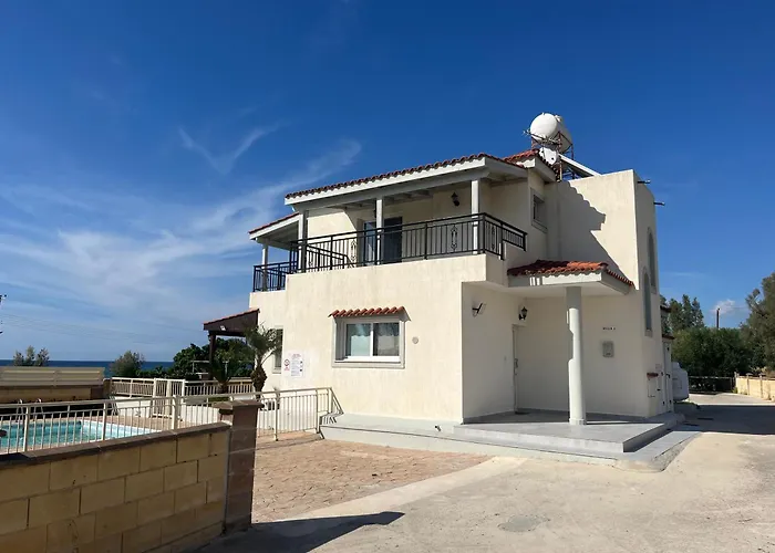 Beachfront Villa Thomas 5