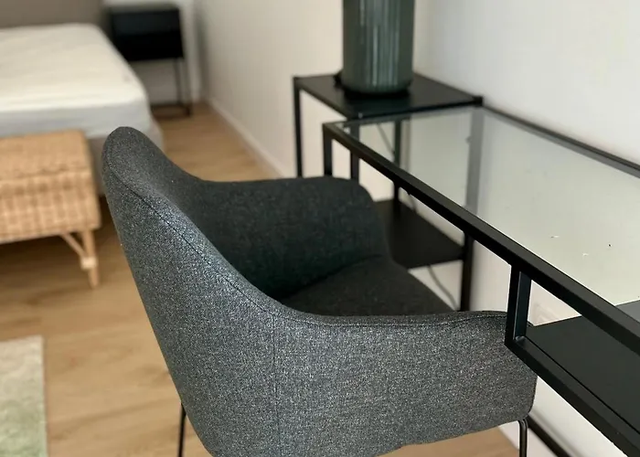 Lagowski Reset