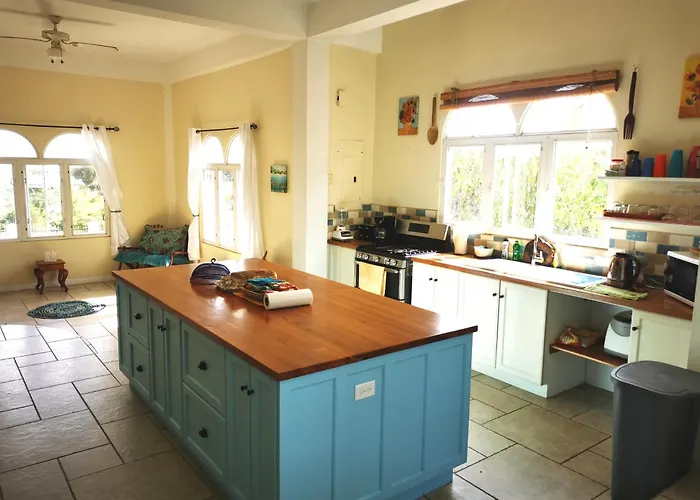 Casa Clara - 6Br Villa With Pool & Ocean View - Sleeps 12 - Bacolet Tobago