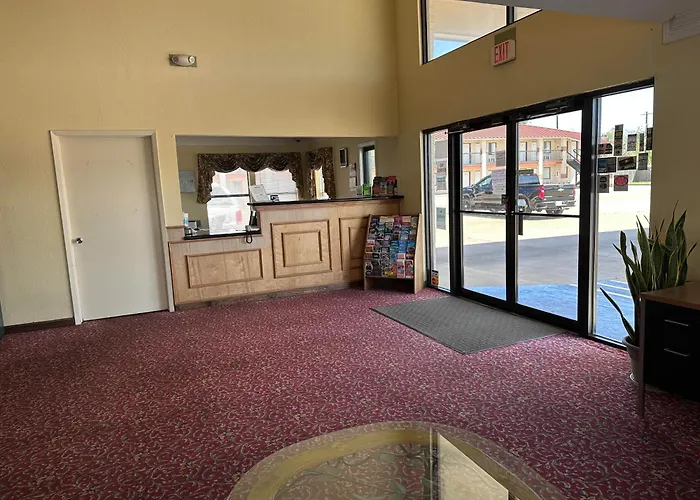 Cameron Inn And Suites