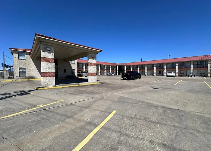 Cameron Inn And Suites