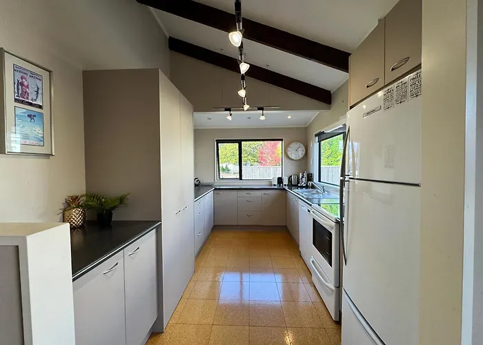 River Stone Retreat