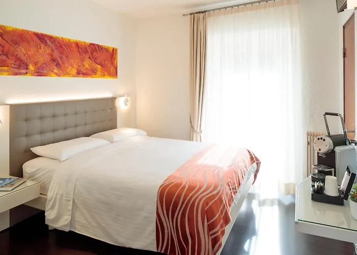 Hotel America