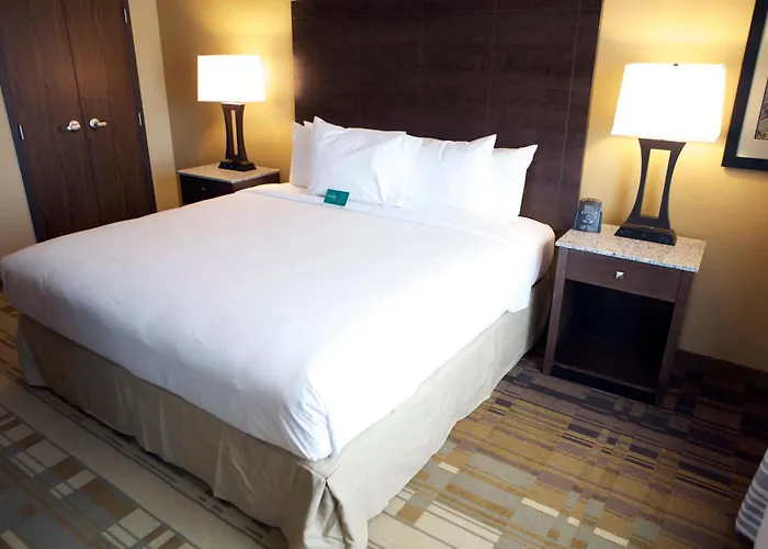Homewood Suites By Hilton Coralville - Iowa River Landing