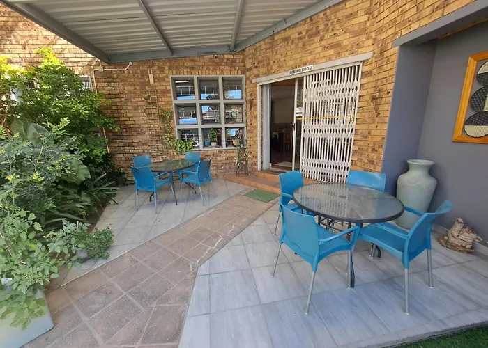 Dormio Manor Guest Lodge