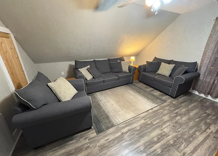 Rustic Downtown Market Street Apartment